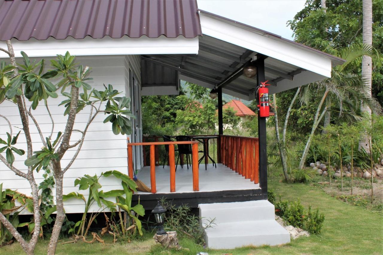 All At Sea Beach Resort Baan Tai Exterior photo